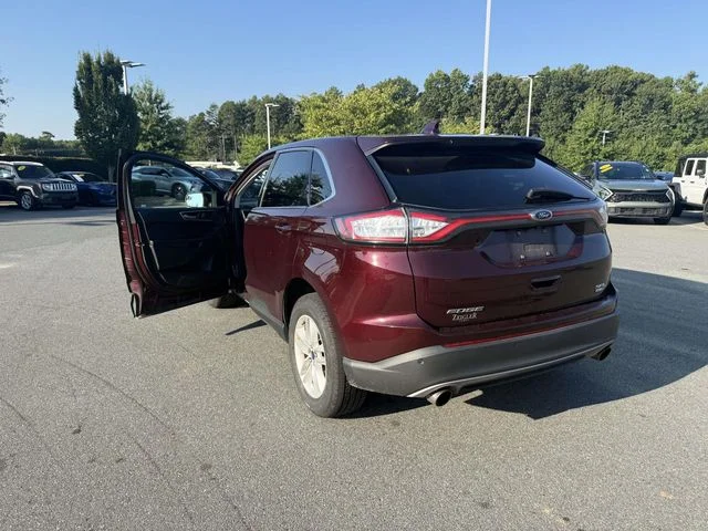Used 2018  Ford SEL image 7
