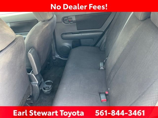 Used 2009 Green Scion Base image 17