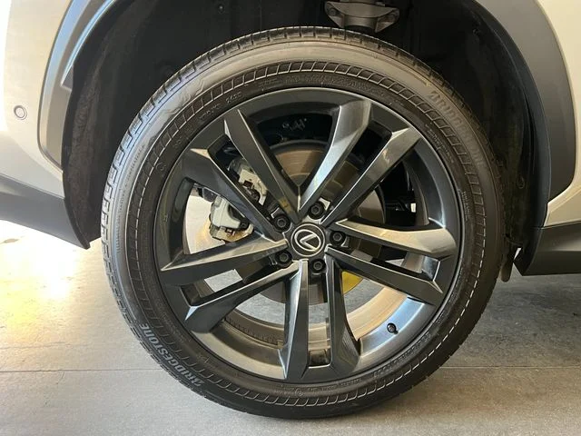 Used 2025 Atomic Silver Lexus 450h+ Luxury image 11