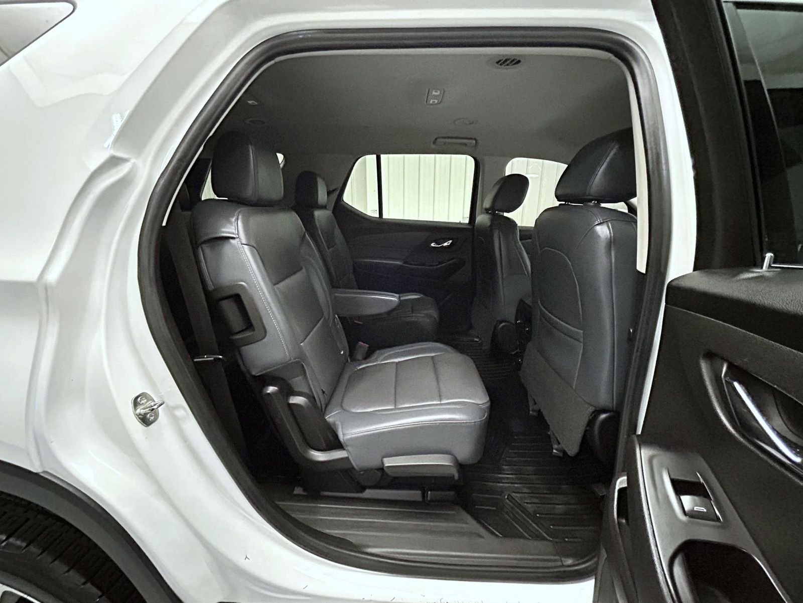 Used 2019 White Chevrolet 3LT image 18