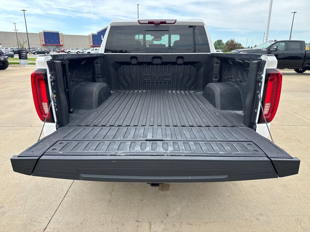 Used 2024 White Frost Tricoat GMC Denali Ultimate image 6