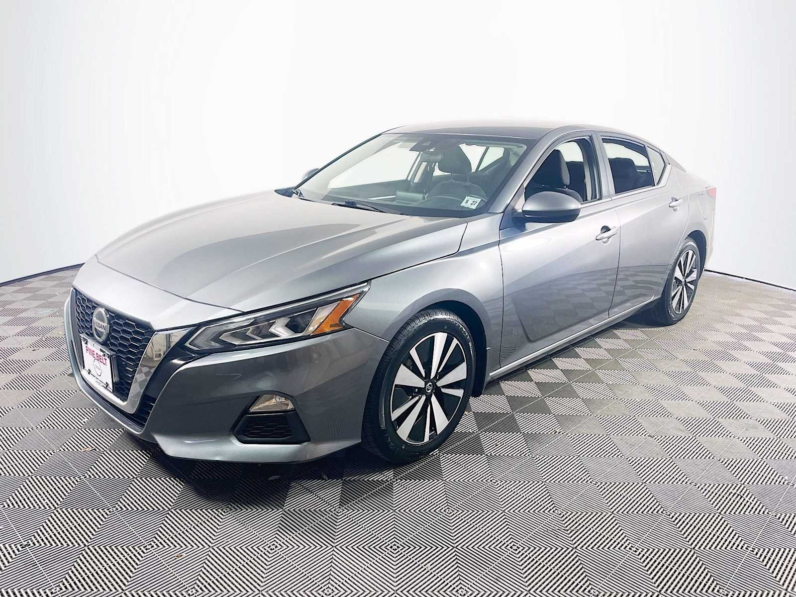 2022 Nissan Altima SV