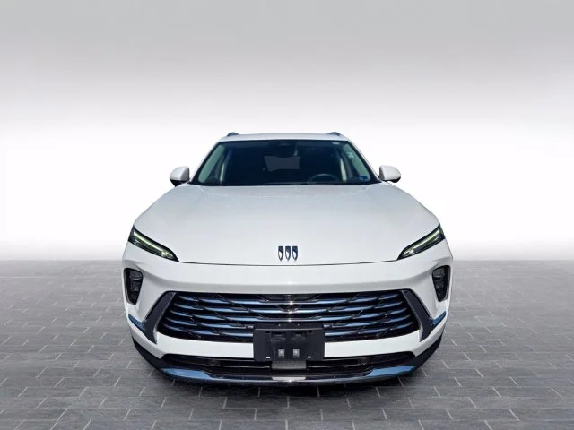 Used 2024 White Buick Preferred image 2