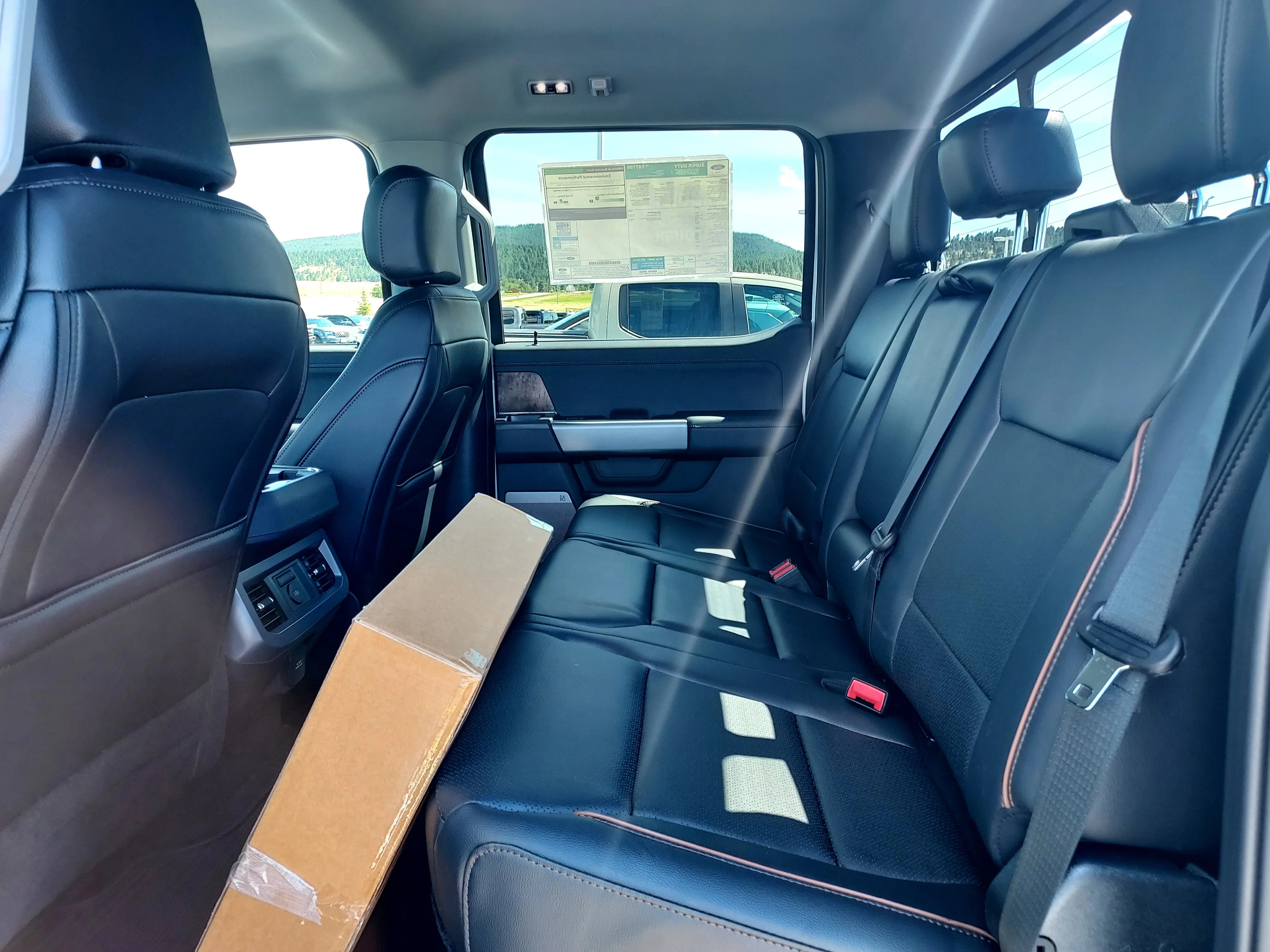 New 2026 Star White Metallic Tri-Coat Ford LARIAT image 17