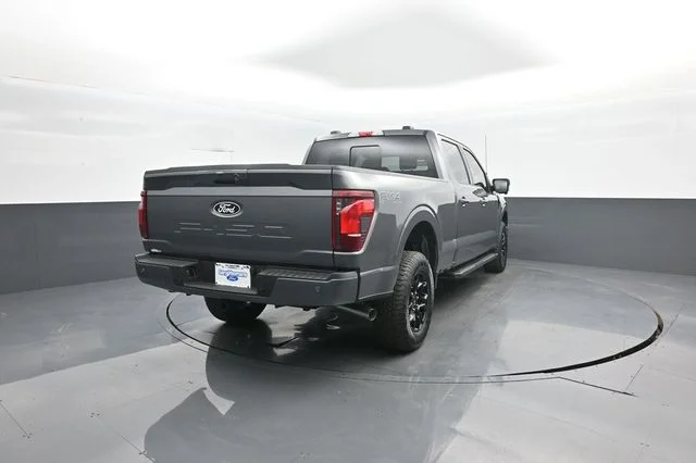 New 2026 Carbonized Gray Metallic Ford XLT image 7