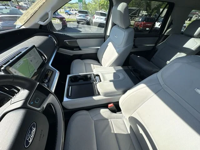 Used 2025 White Ford Platinum image 22
