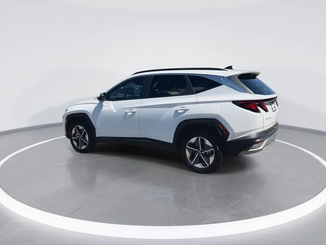 Used 2026 White Hyundai SEL Plus image 6