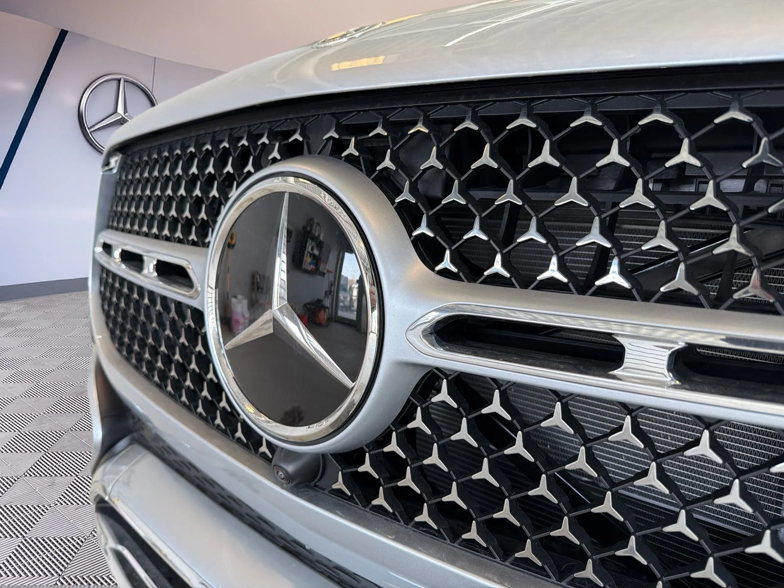 New 2026 Silver Mercedes-Benz GLE 350 4MATIC SUV image 25