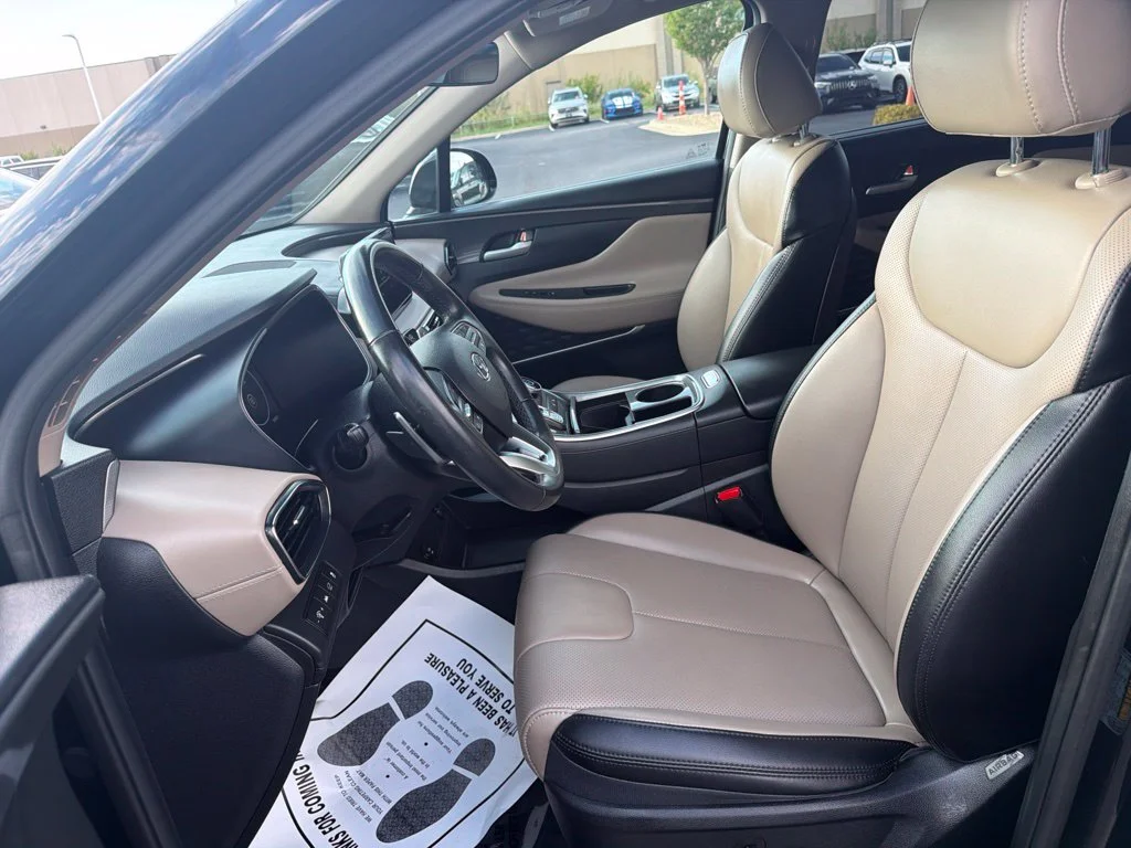 Used 2023 Black Hyundai SEL image 10