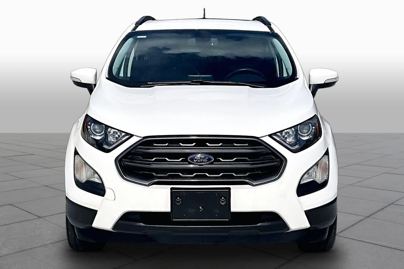 Used 2018 Diamond White Ford SES image 4
