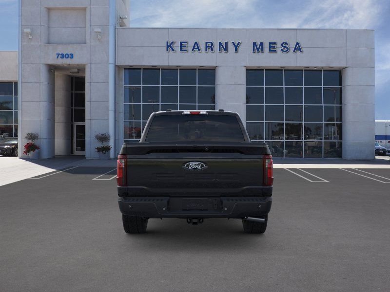 New 2026 Agate Black Metallic Ford XLT image 5