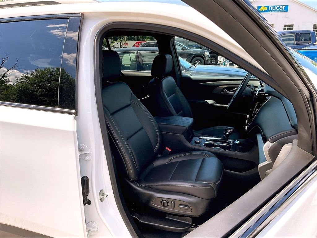 Used 2023 White Chevrolet LT Leather image 11