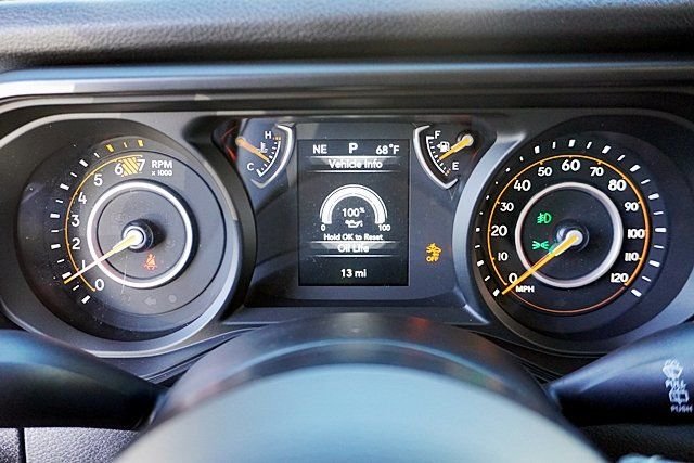 New 2026 Bright White Clear-Coat Exterior Paint Jeep Sport S image 38