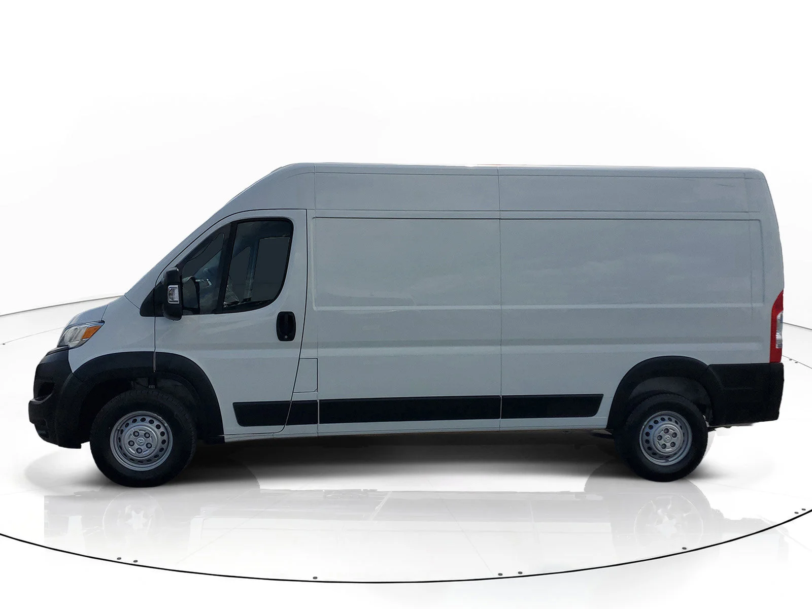 Used 2025 White Ram High Roof image 7