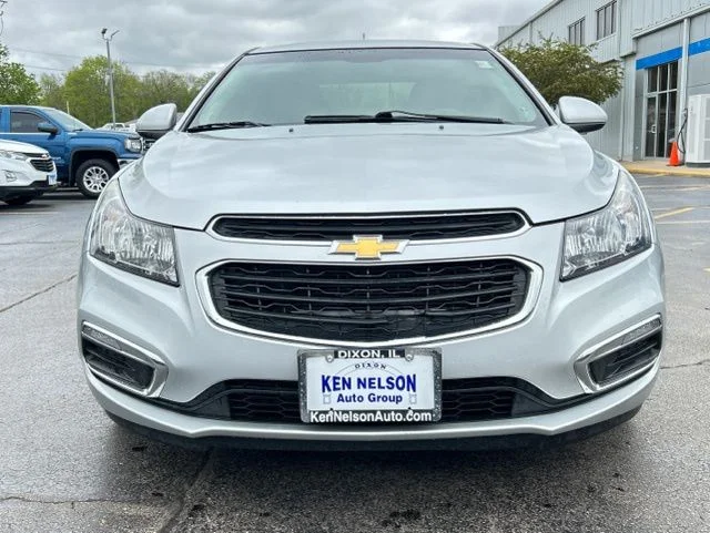 Used 2016 Chevrolet Cruze Limited 1LT with VIN 1G1PE5SB1G7131752 for sale in Dixon, IL