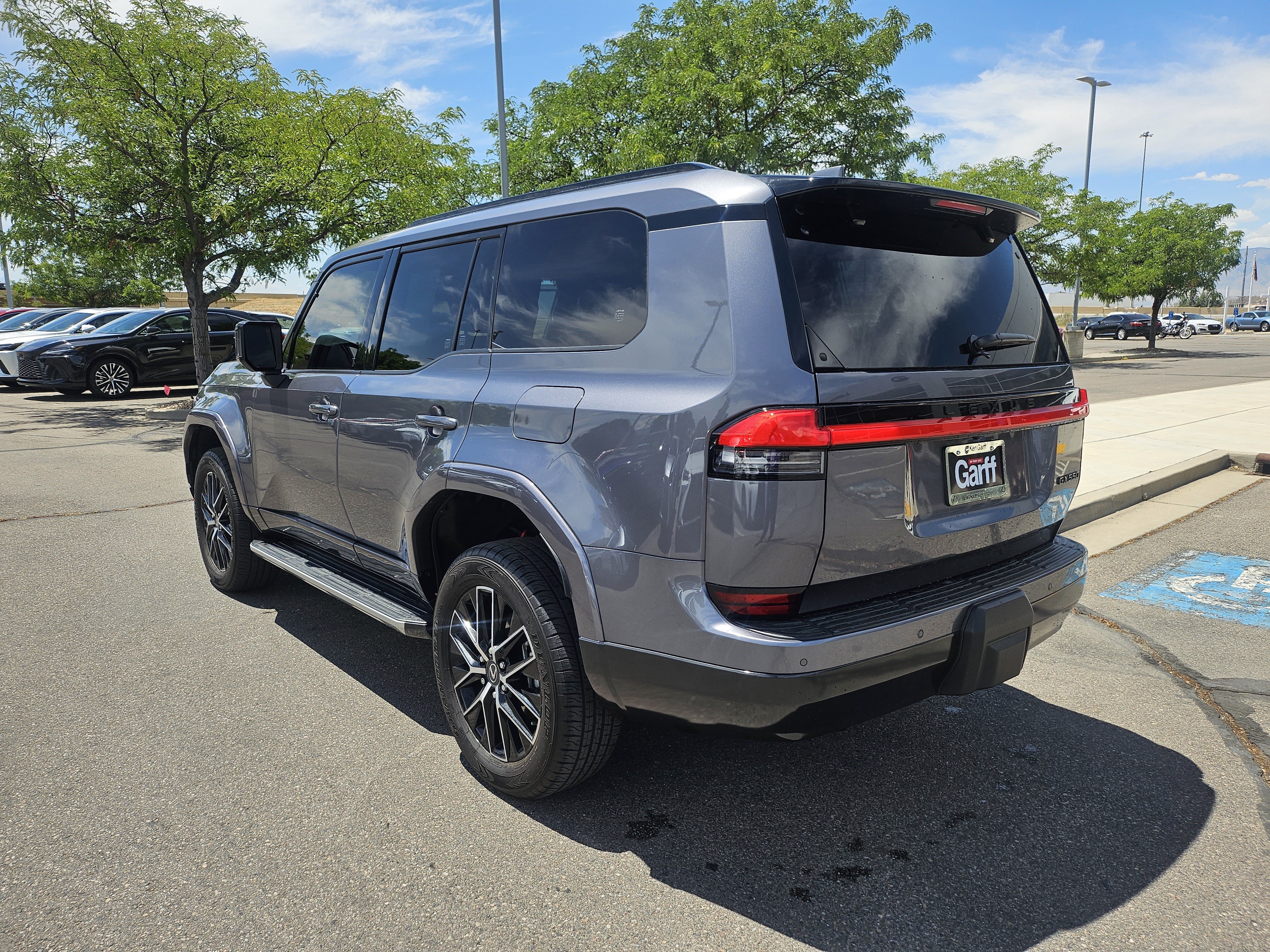 Certified Used 2025 NEBULA GRAY PEARL Lexus 550 Premium+ image 8