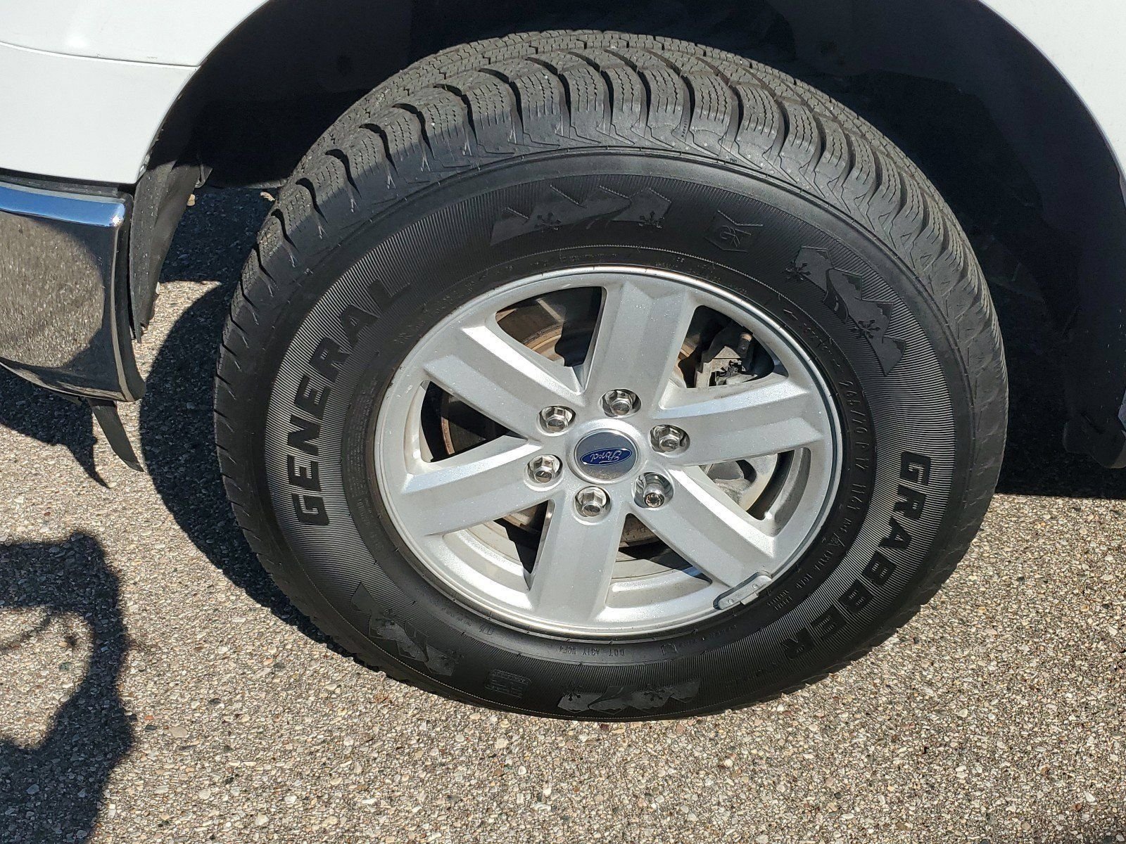 Used 2021 White Ford XLT image 5