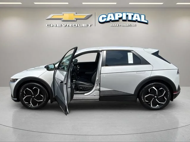 Used 2023 Gray Hyundai SEL image 13