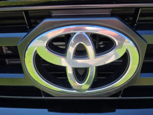 Used 2025 Black Toyota SR5 image 22