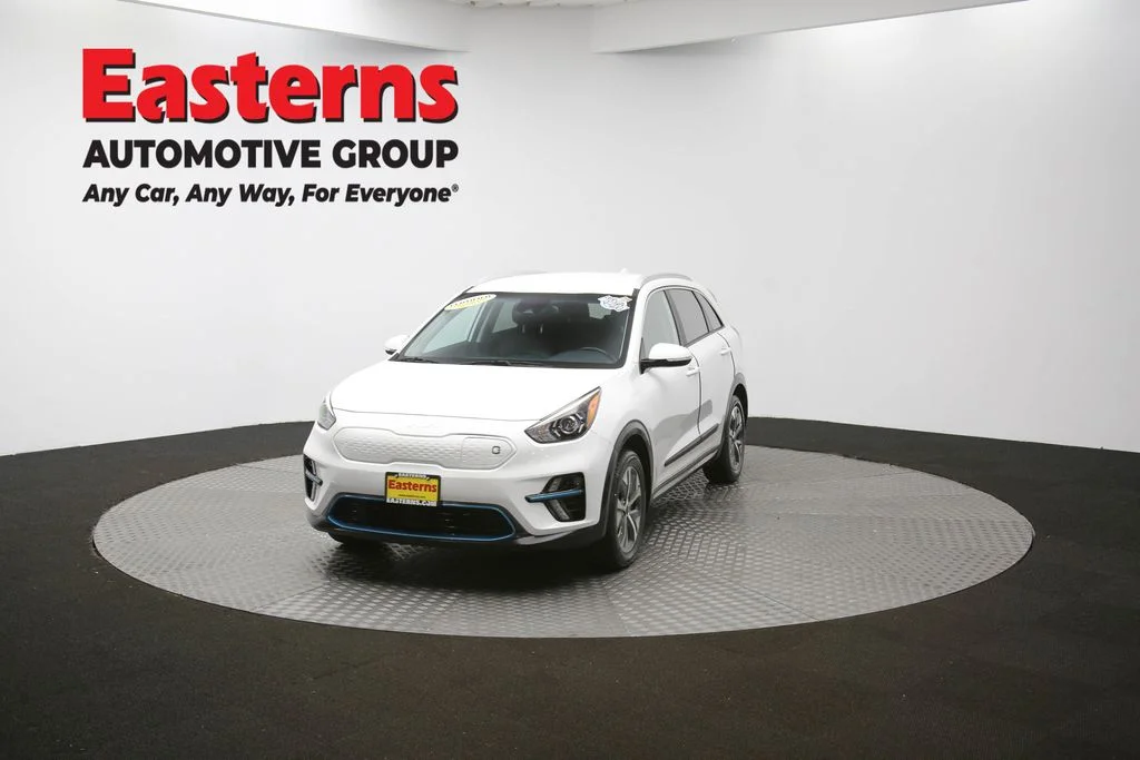 Used 2022 White Kia EX image 56