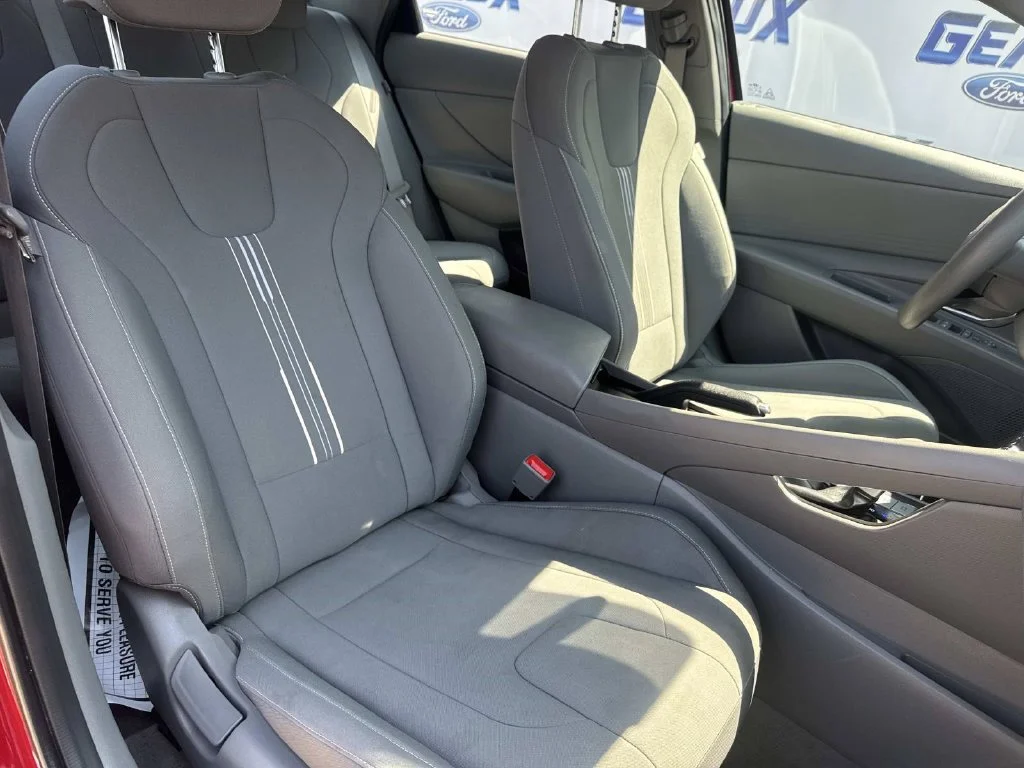Used 2024 Red Hyundai SEL image 23
