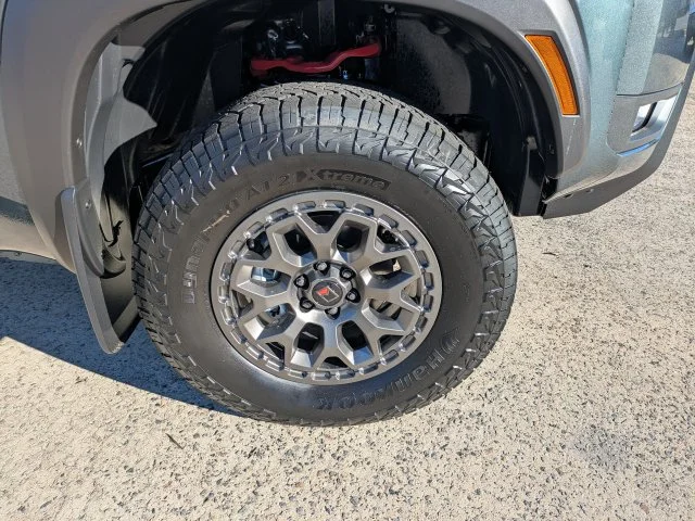 New 2027 White Nissan PRO-4X image 11