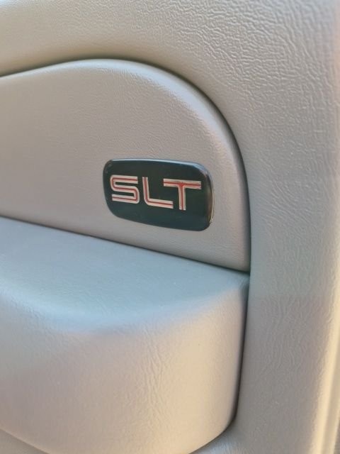 Used 2007 Black GMC SLT image 19