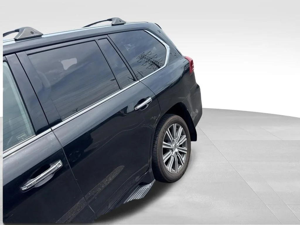Used 2017 Black Lexus 570 image 5