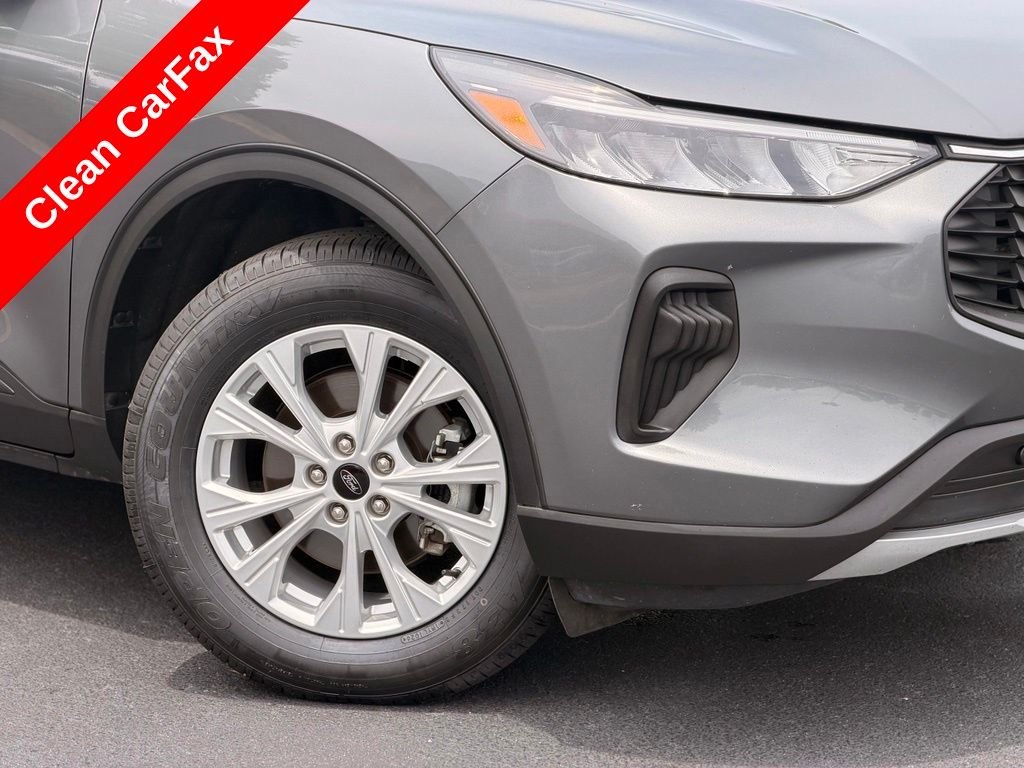 Used 2025 Gray Ford Active image 5