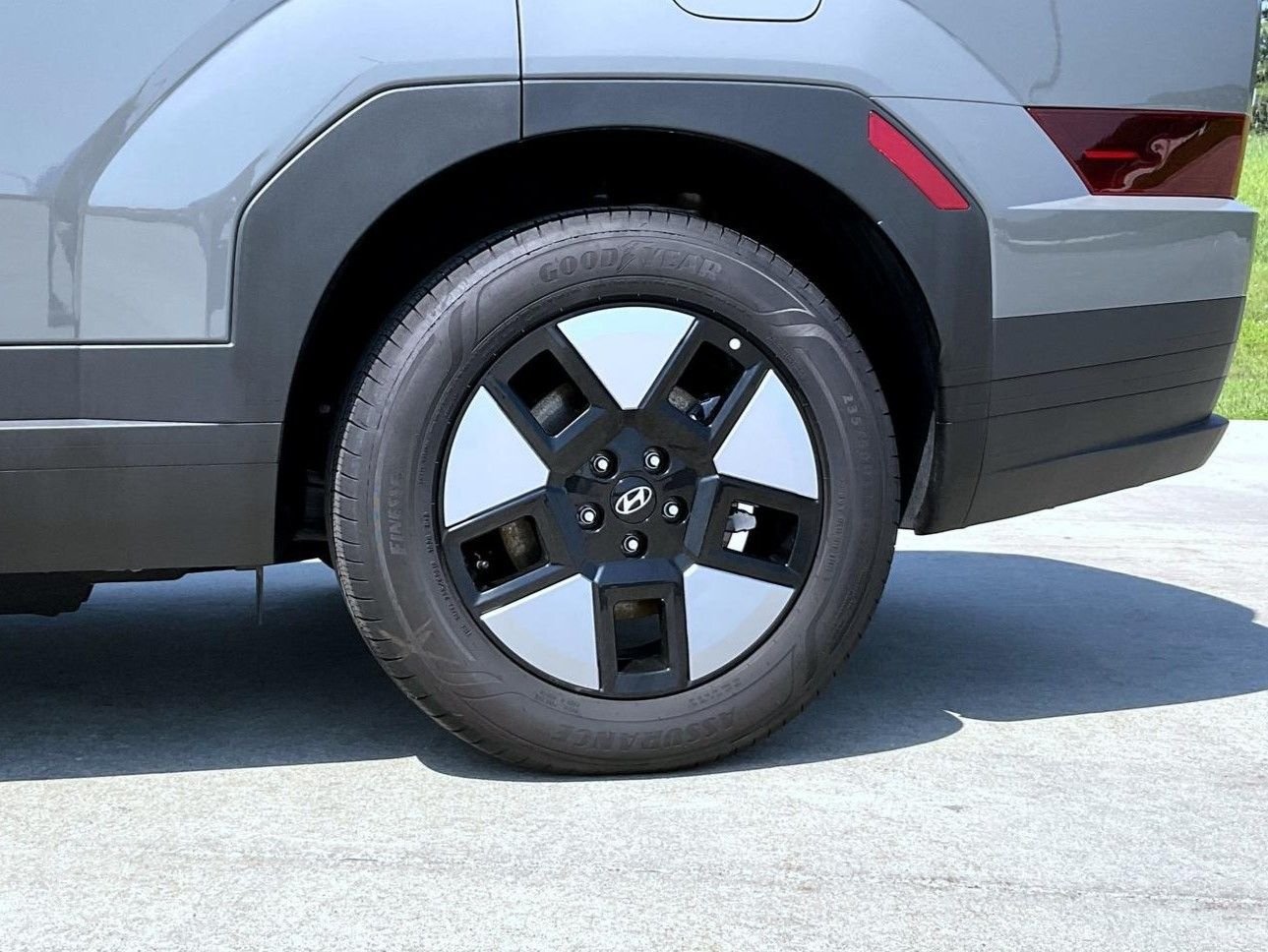 Certified Used 2026 Gray Hyundai SE image 25