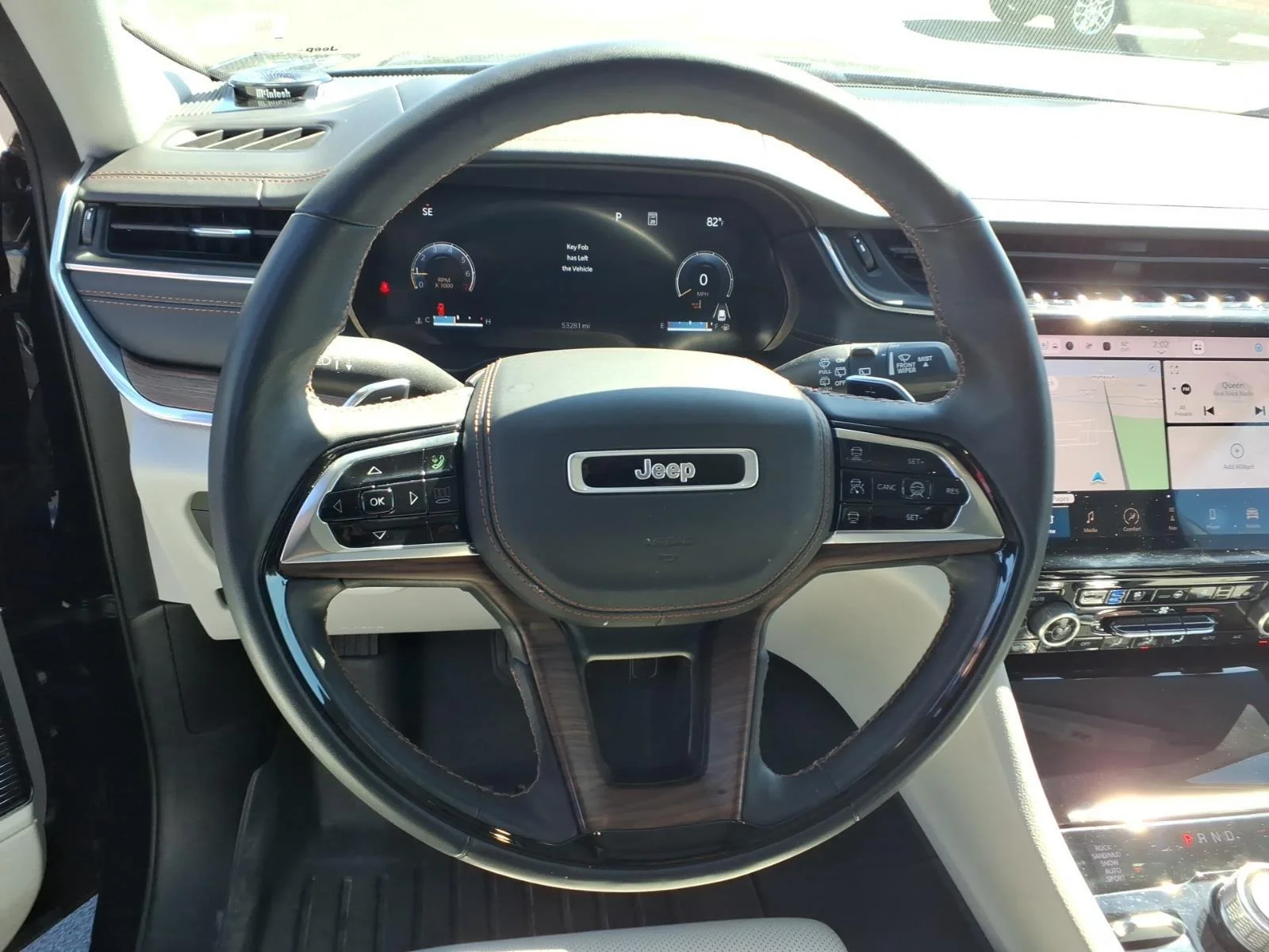 Used 2023 Bright White Clearcoat Jeep Summit image 7