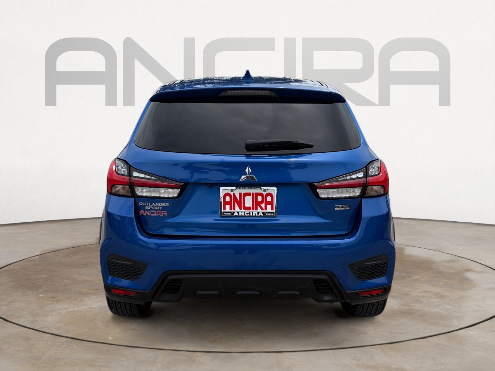 Used 2021 Octane Blue Metallic Mitsubishi 2.0 LE image 9