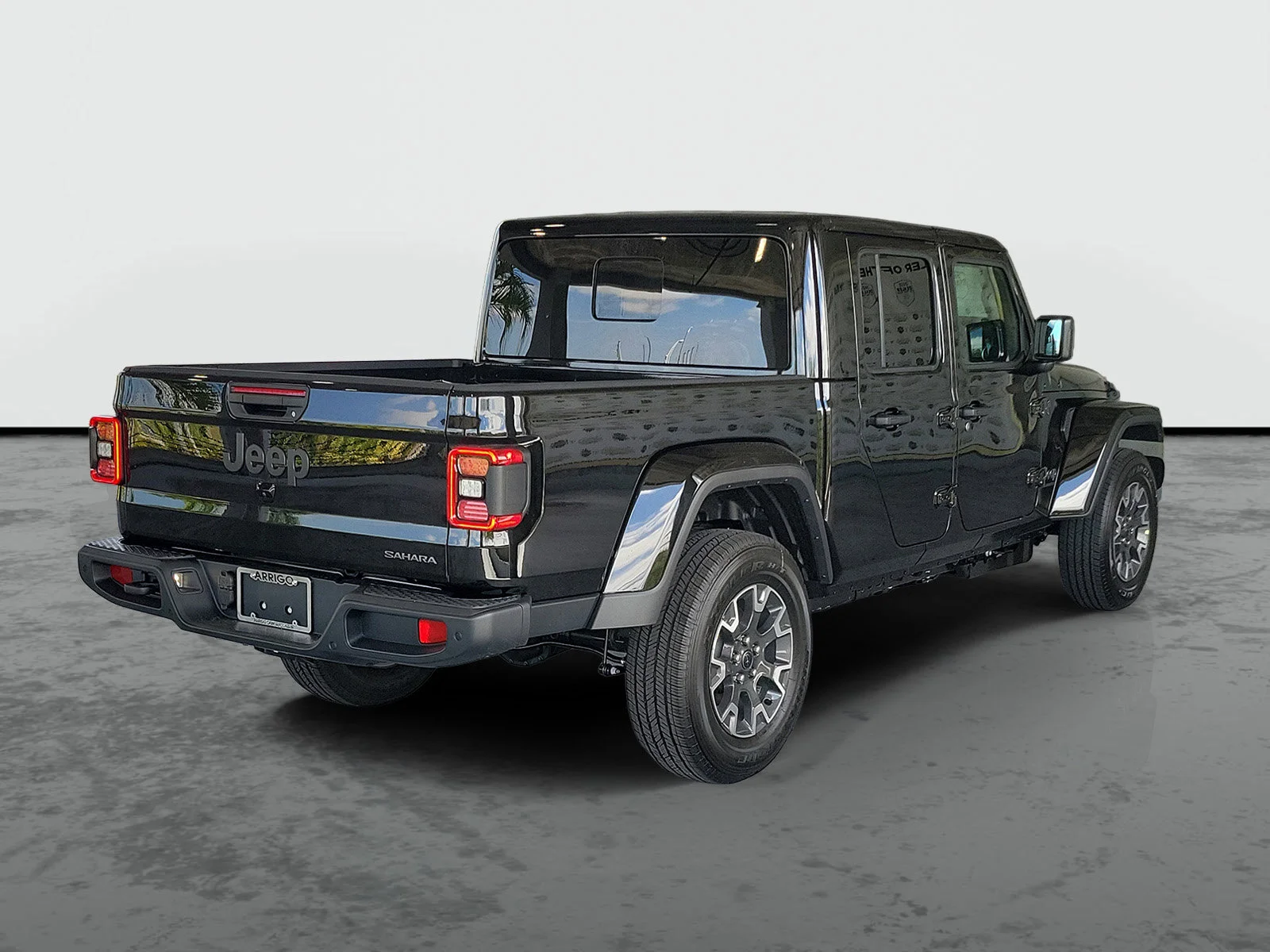 New 2026 Black Clear-Coat Exterior Paint Jeep Sahara image 1