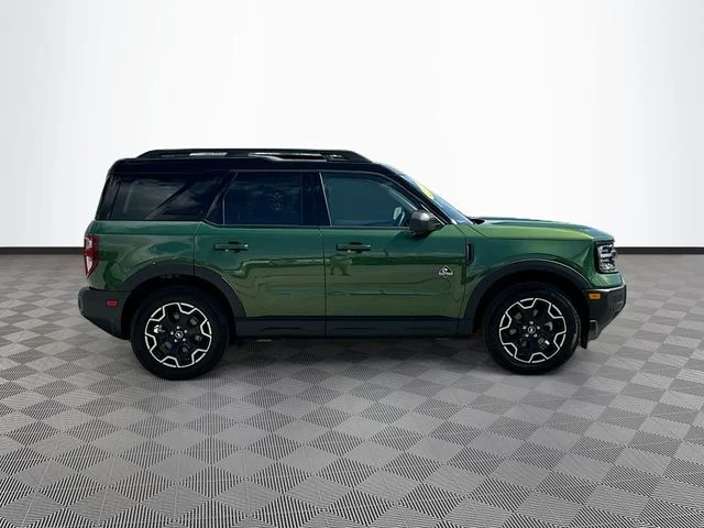 Used 2025 Green Ford Outer Banks image 4
