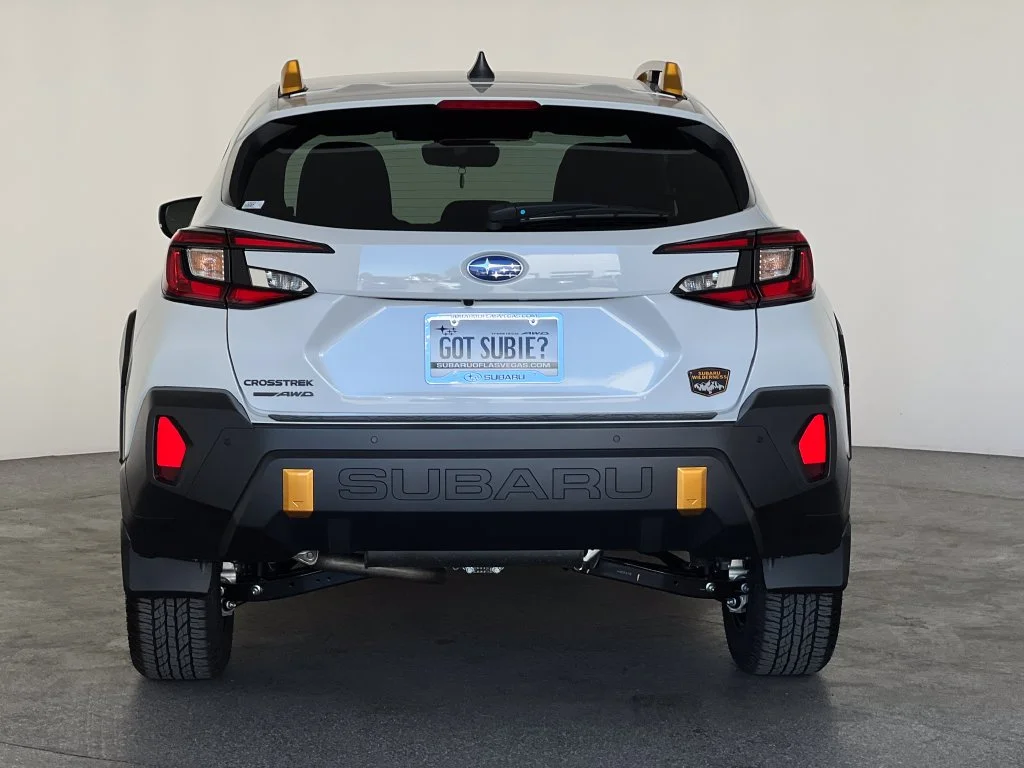 New 2026 CRYSTAL WHITE PEARL Subaru Wilderness image 5