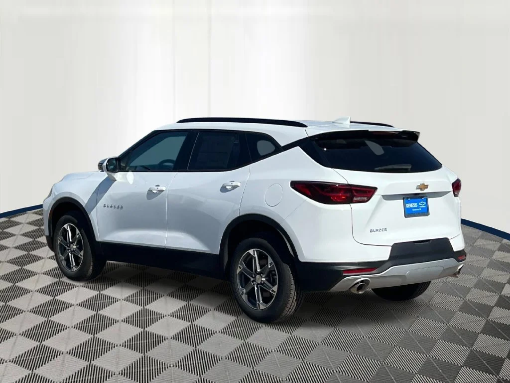 2026 Chevrolet Blazer 2LT - Photo 3