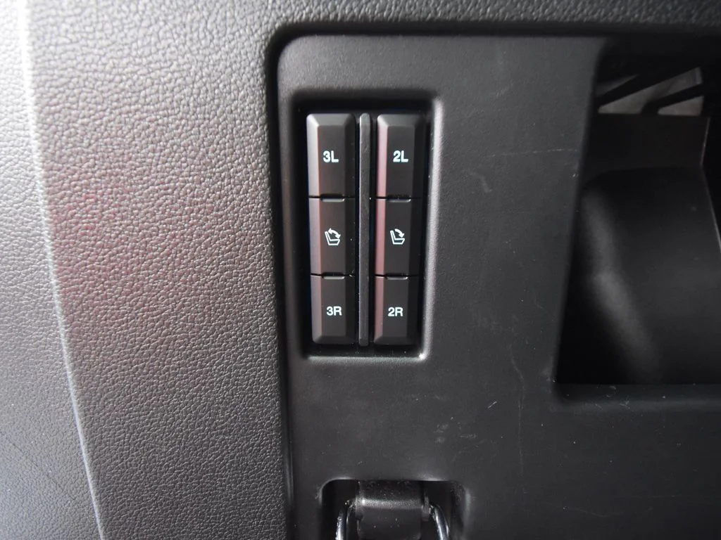Used 2021 White Ford Limited image 37