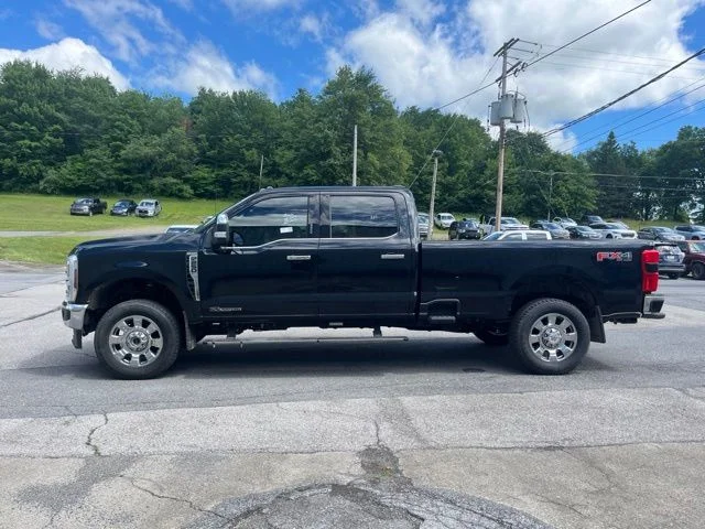 Used 2024 Black Ford King Ranch image 9