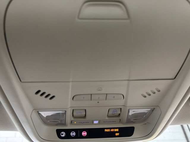 Used 2018 HARBOR BLUE METALLIC Cadillac Luxury FWD image 28