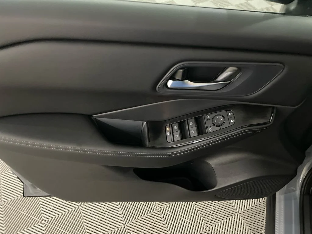 New 2026 Boulder Gray Pearl Nissan SV image 11