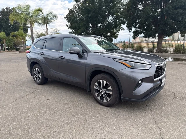 2023 Toyota Highlander L