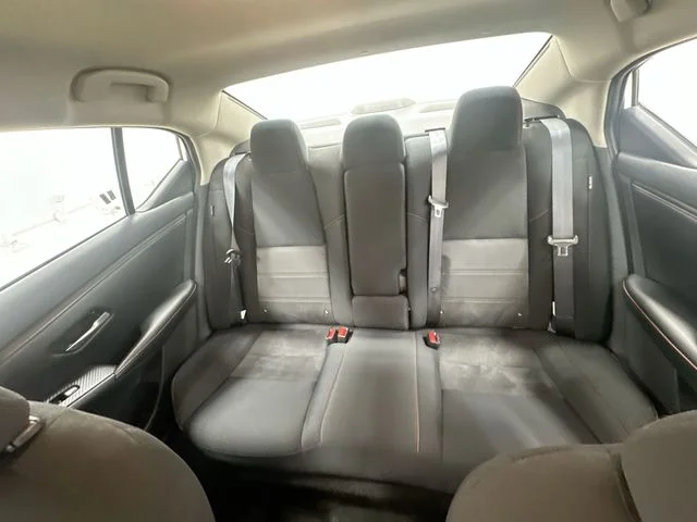 Used 2025 White Nissan SR image 24