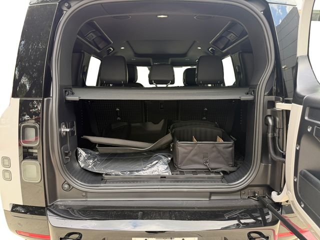 New 2026 Borasco Grey Land Rover X-Dynamic SE image 18