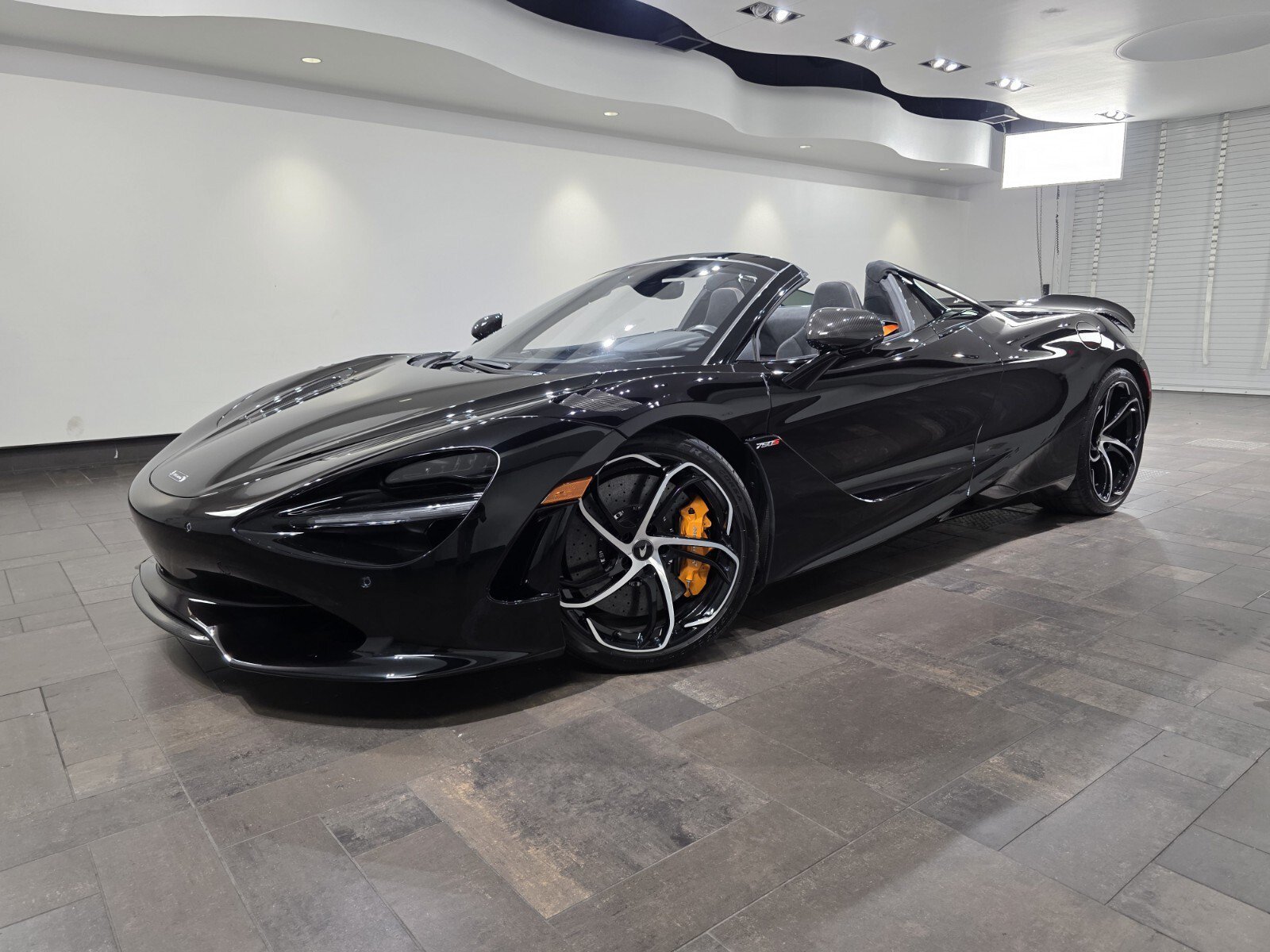 2025 McLaren 750S