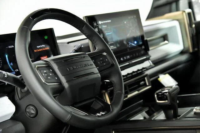 2025 GMC HUMMER EV 3X - Photo 13