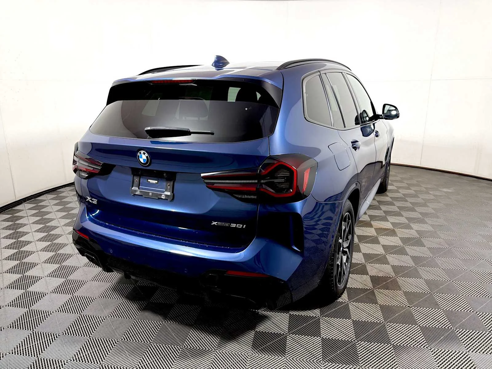 Certified Used 2023 Phytonic Blue Metallic BMW xDrive30i image 6