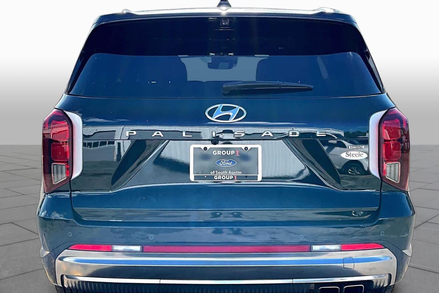 Certified Used 2025 Moonlight Cloud Hyundai Calligraphy image 5