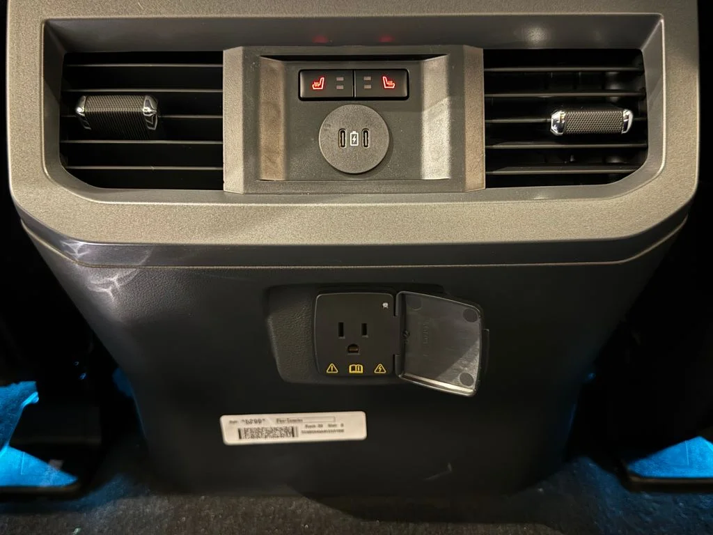 New 2026 Gray Ford Lariat image 33