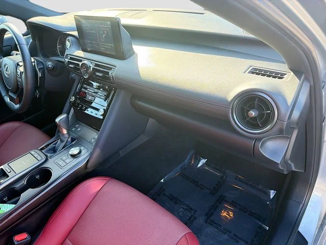 2025 Lexus IS 300 - Photo 26
