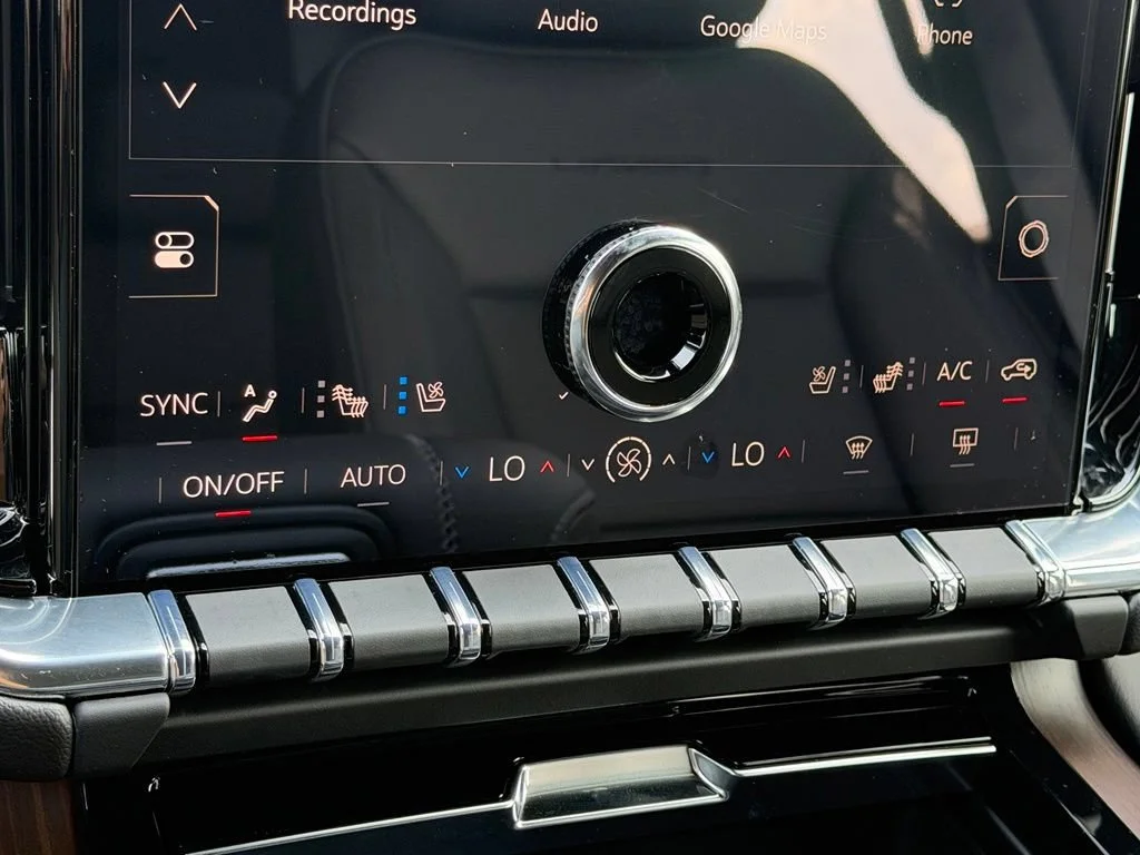 2026 GMC Yukon XL Denali - Photo 7